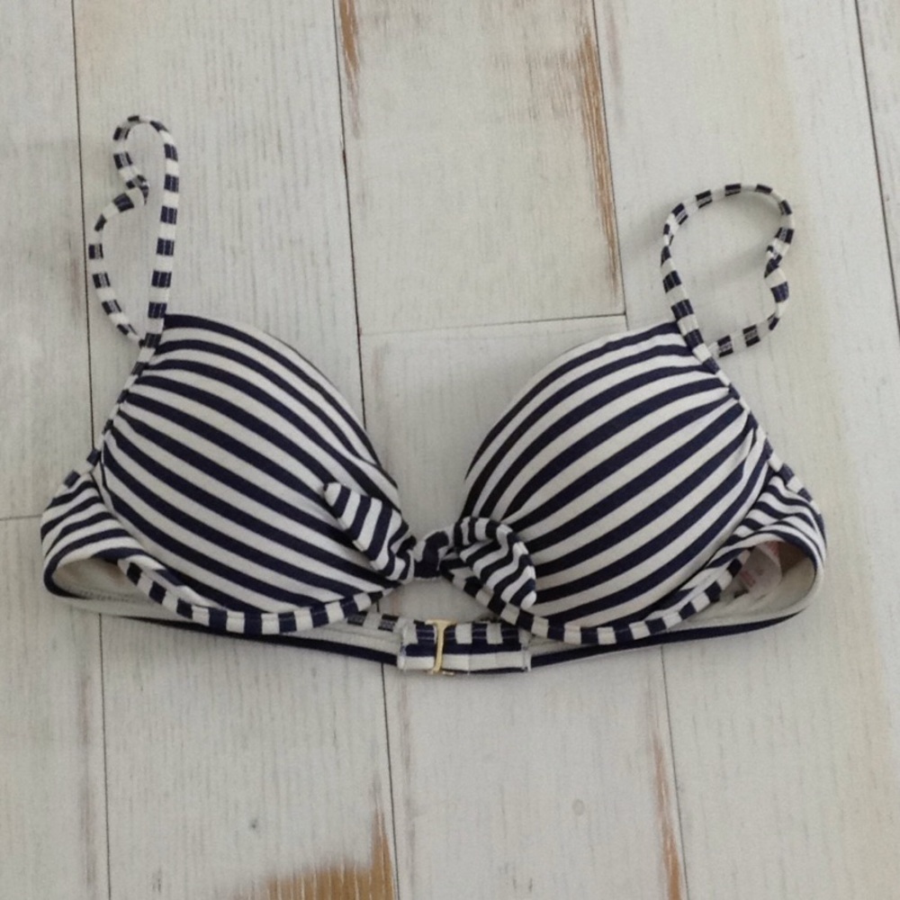 Xhilaration bikini top